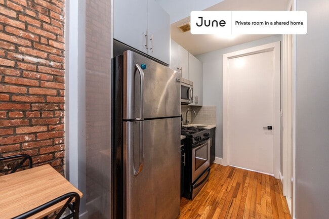 Building Photo - Room in Shared 3 bed/1 bath home in Bedford-Stuyvesant