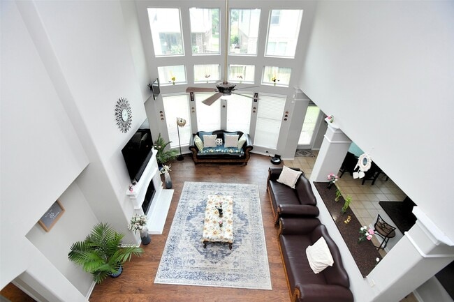 Building Photo - 6027 Opal Crest Ln