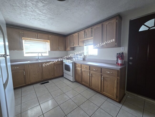 Building Photo - 455 E Jefferson St