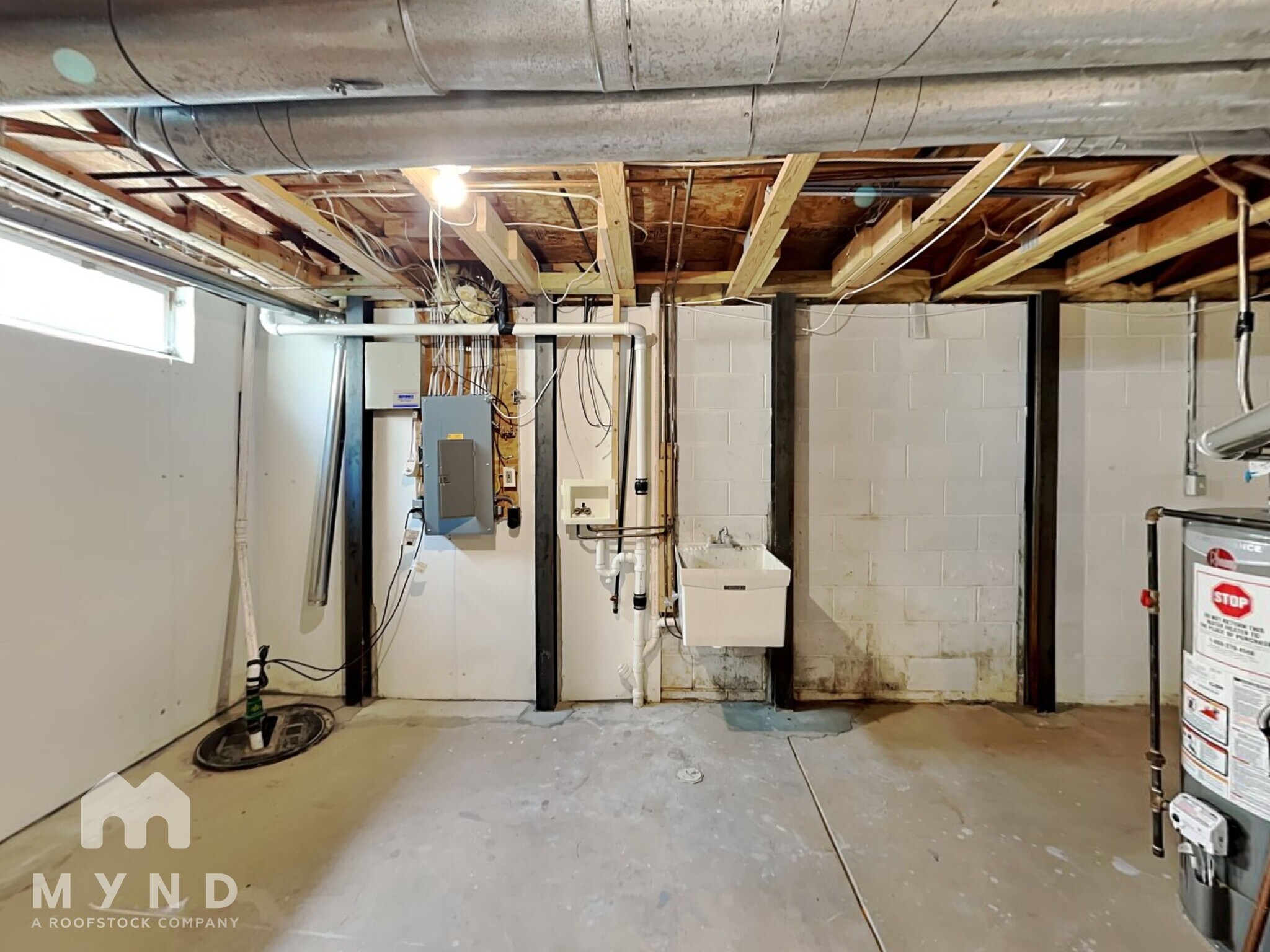Building Photo - 3019 Old Warson Dr