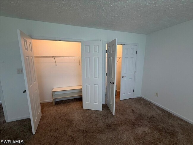 Building Photo - 250 Leawood Cir