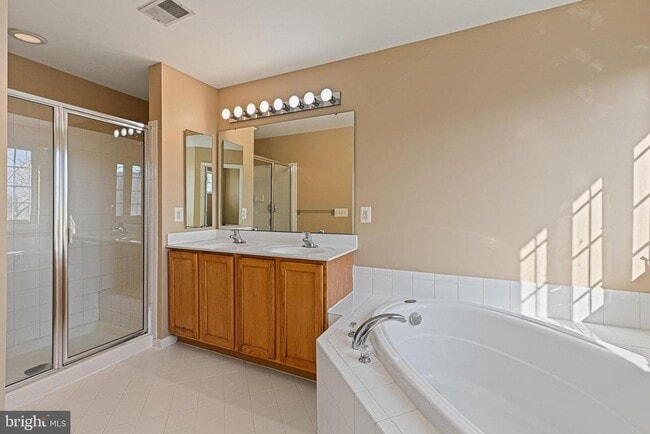 Building Photo - 22047 Chelsy Paige Square