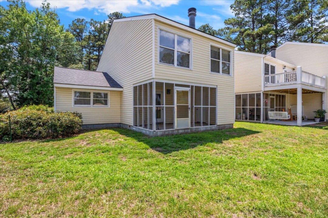 Building Photo - 488 Greenview Dr
