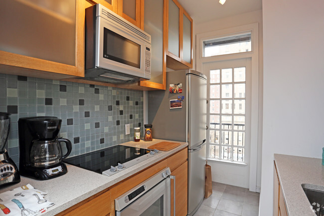 Kitchen - Furnished Rittenhouse Square One Bedroom Apt