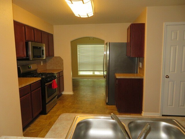 Building Photo - 5042 Blue Spruce Hill St