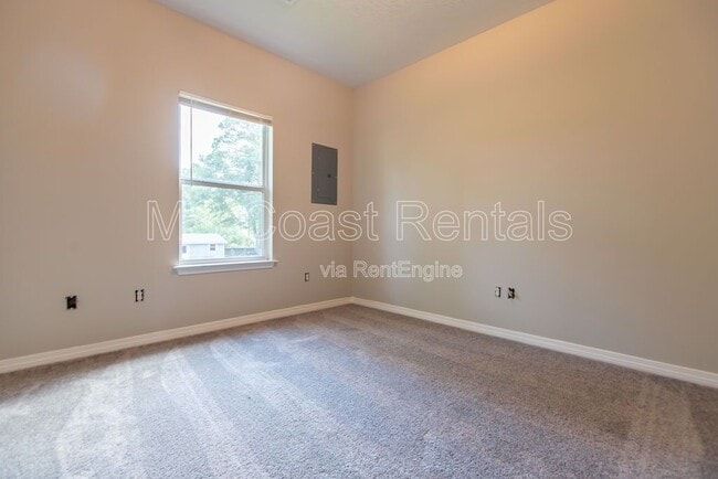 Building Photo - 15815 Adam Rd