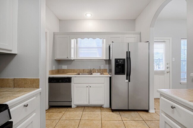 Building Photo - 2906 Pearl St