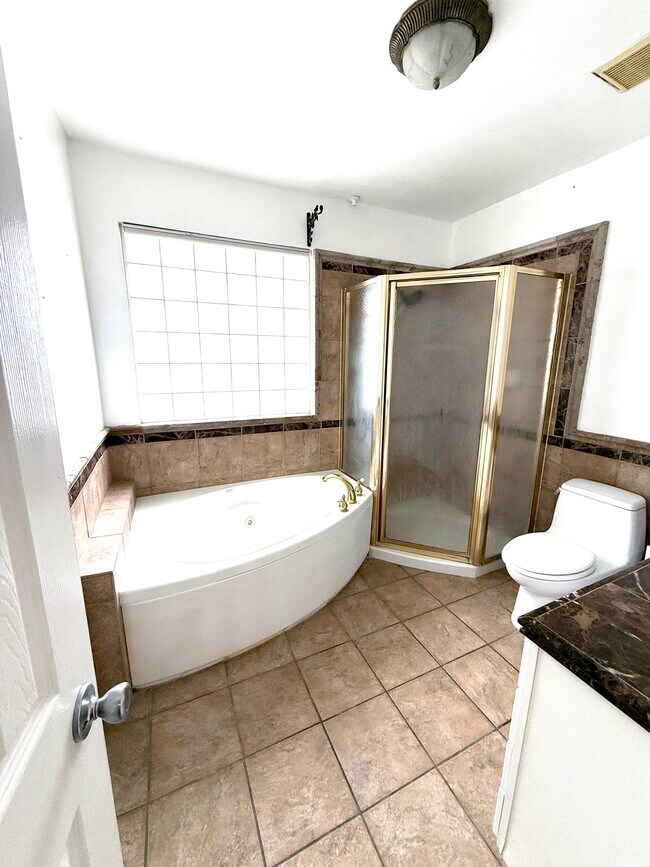 Building Photo - 12622 Fletcher Dr