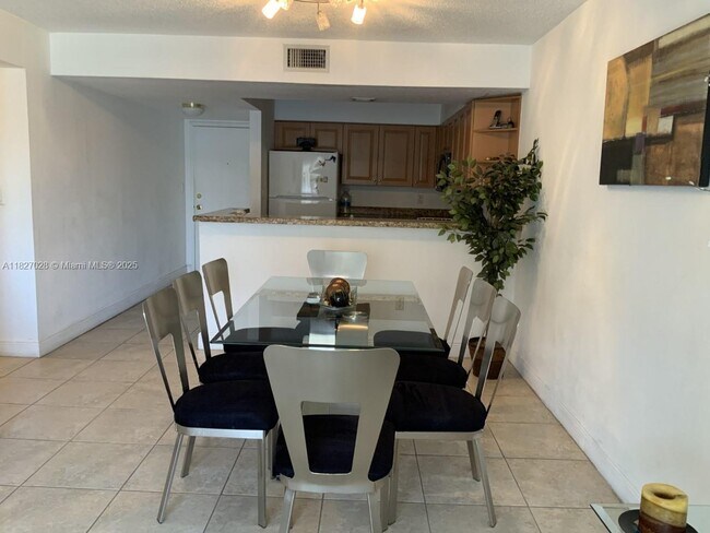 Building Photo - 4920 NW 79th Ave