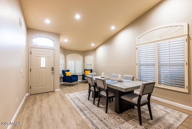 Building Photo - 4421 E Lone Cactus Dr