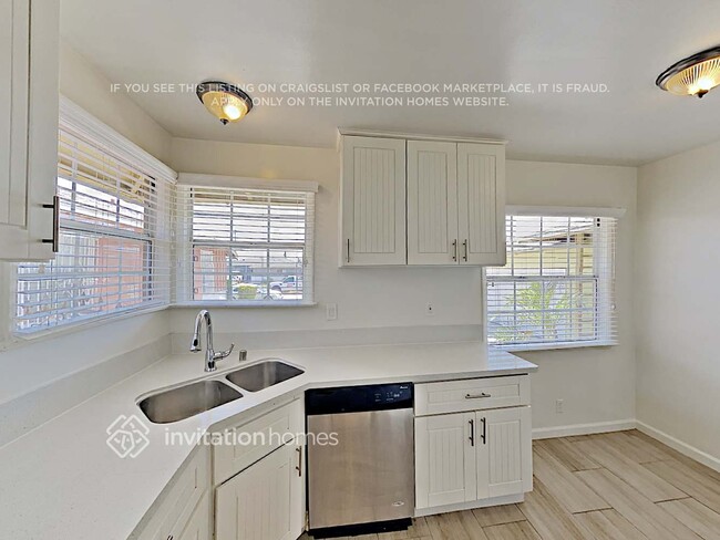 Building Photo - 13107 Ruthelen St