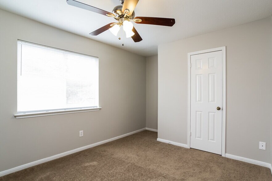 Building Photo - 5511 Deer Timbers Trail