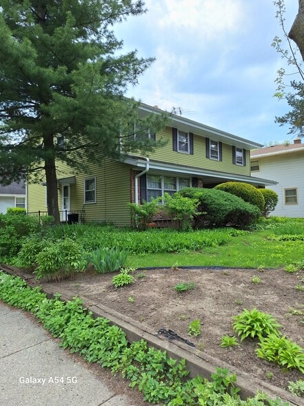 Front yard - 6405 Milwaukee Ave