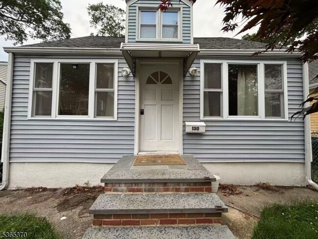Building Photo - 130 Lawrence Rd