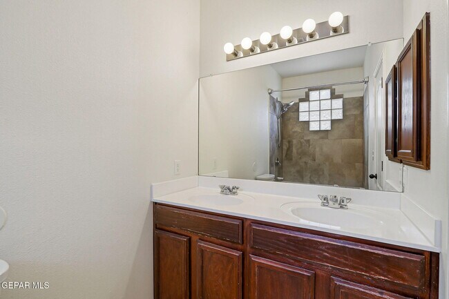 Building Photo - 14373 Tobe Davis Dr