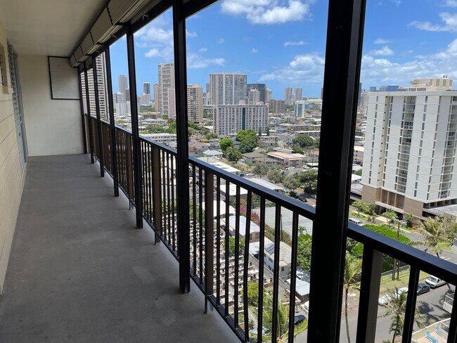 Building Photo - Rainbow Place - Moiliili - 1 Bdrm/1 Bath/1...