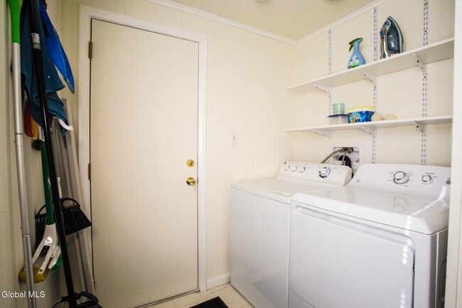 Building Photo - 10 Newark St