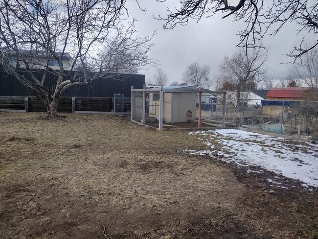 Building Photo - 5709 Sunset Dr