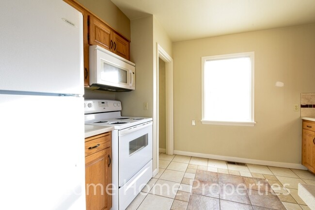 Building Photo - Great 3 Bedroom Home Close to WWU