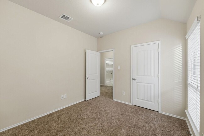 Building Photo - 316 Rocky Pine Rd