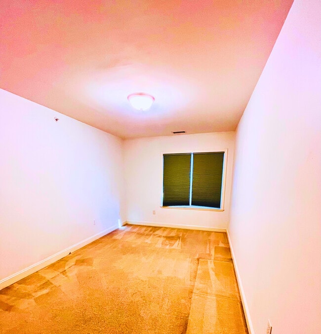 2 Bedroom - 391 Pleasant St