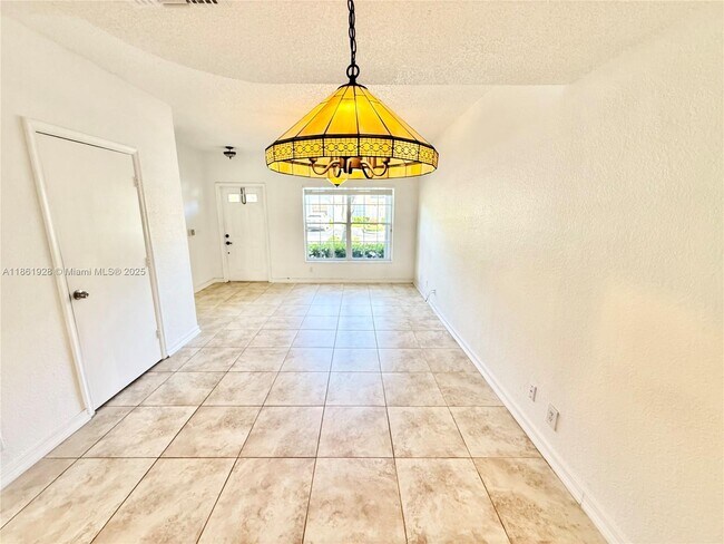 Building Photo - 70 Whitehead Cir