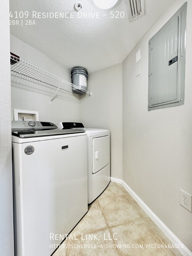 Building Photo - 4109 Residence Drive