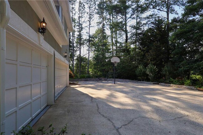 Building Photo - 4030 Greatwood Path