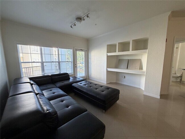 Building Photo - 3735 Conroy Rd