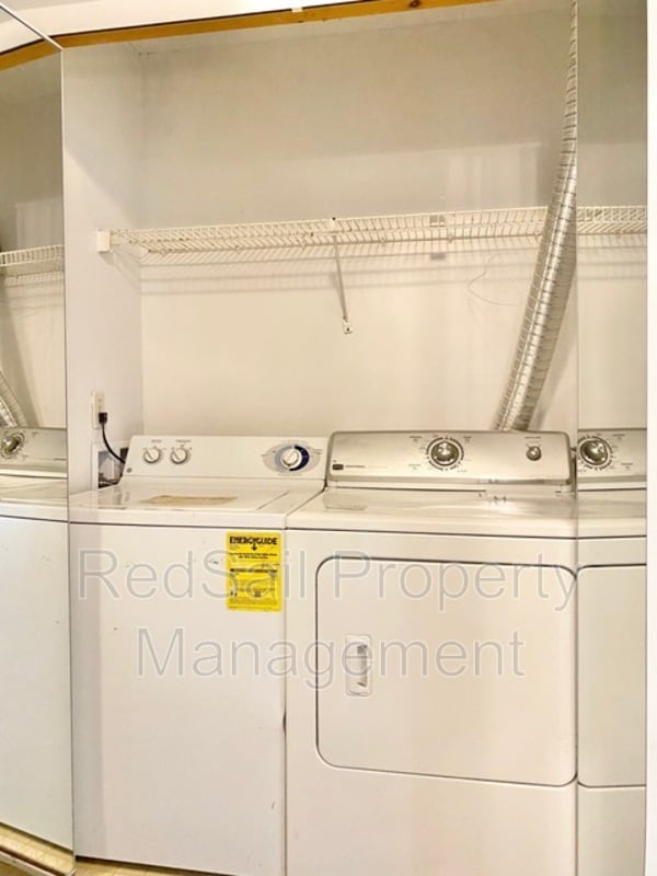 Building Photo - 23 Riverchase Dr