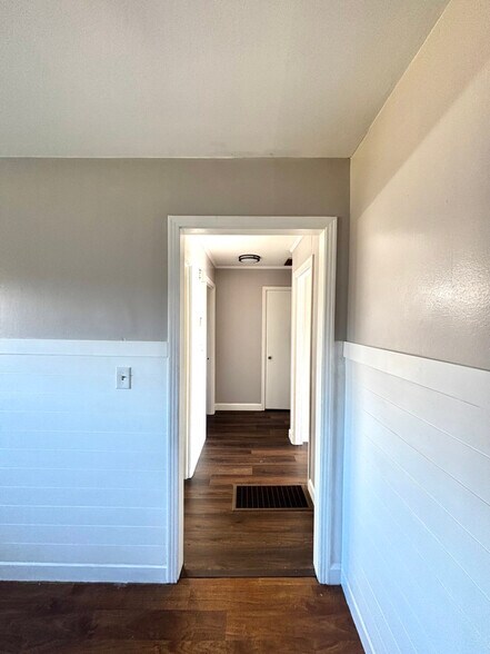 Building Photo - 2103 McBrien Rd