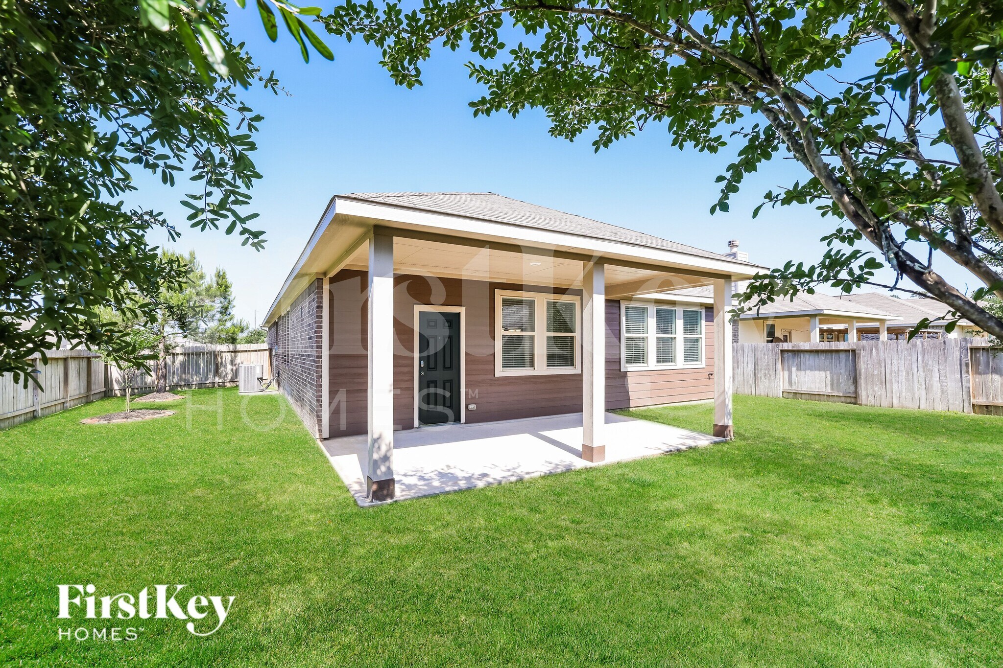 Building Photo - 15645 All Star Dr