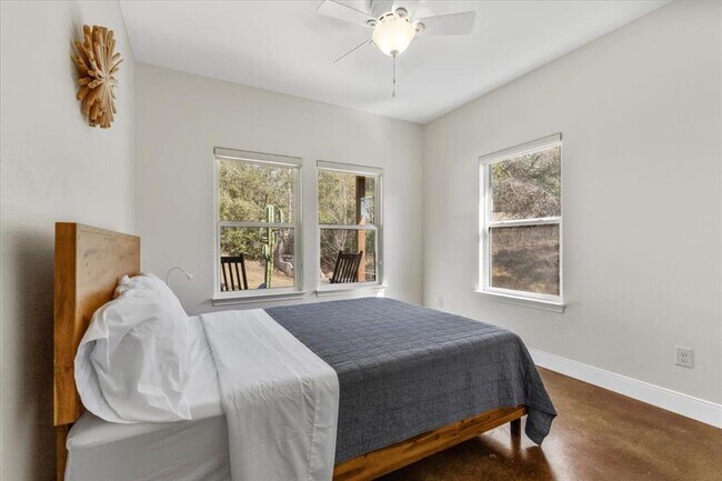 Building Photo - 107 Keamuku Ct