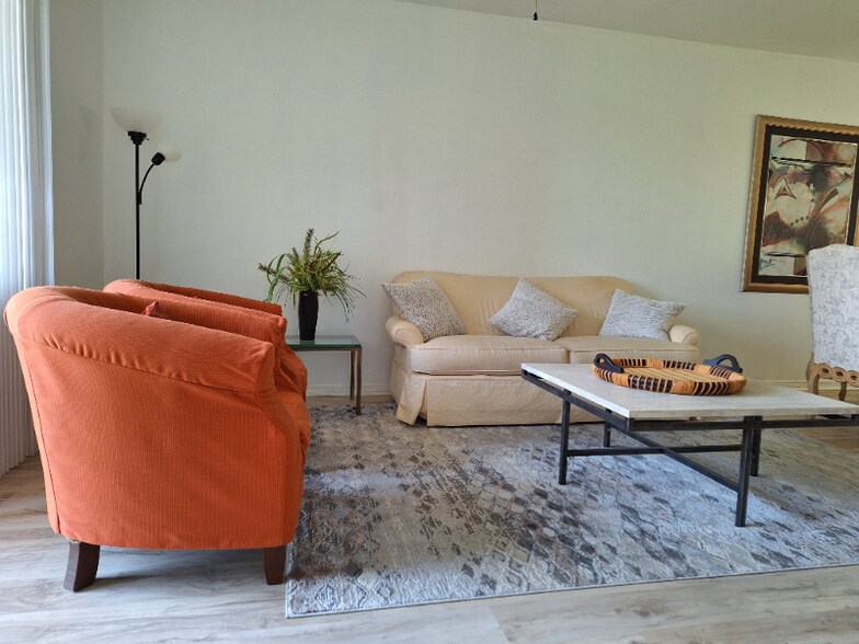 Building Photo - 21340 Lancaster Run