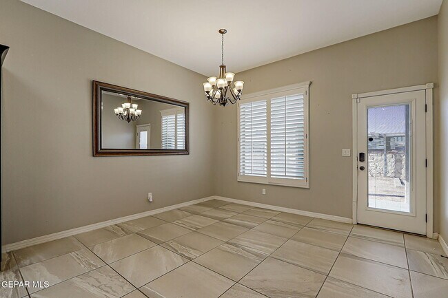 Building Photo - 14805 Holly Springs