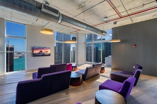 Building Photo - 151 SE 1st St