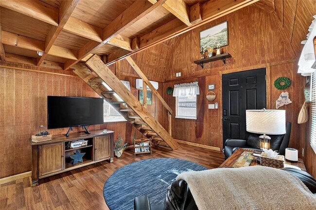 Building Photo - 4214 W Ohio Ave