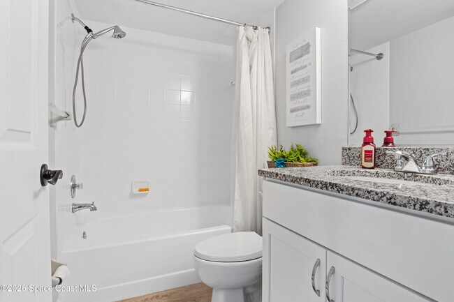 Building Photo - 1515 Huntington Ln