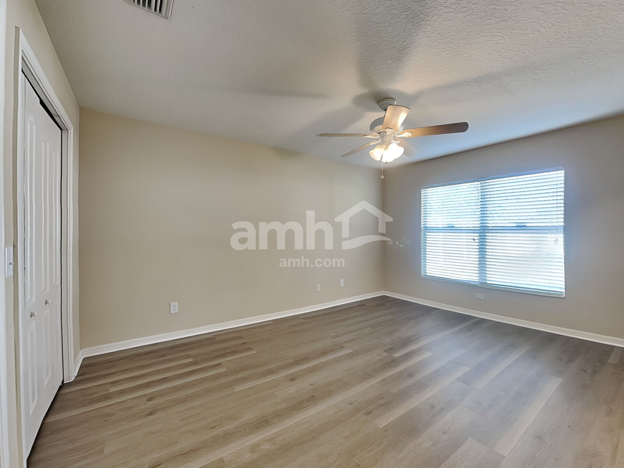 Building Photo - 8521 Deer Chase Dr