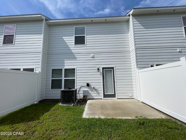Building Photo - 5860 Tyndall Pkwy