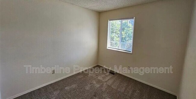 Building Photo - 7045 Sproul Ln