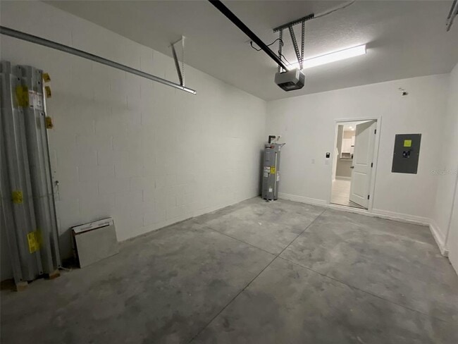 Building Photo - 11654 Castine St