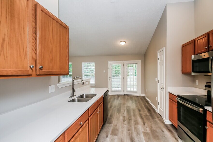 Building Photo - 372 Red Maple Way