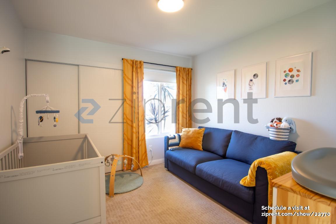 Building Photo - 189 Calle Guernica