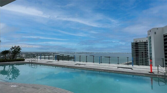 Building Photo - 501 NE 31st St