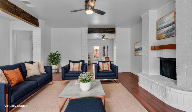 Building Photo - 53635 Avenida Bermudas