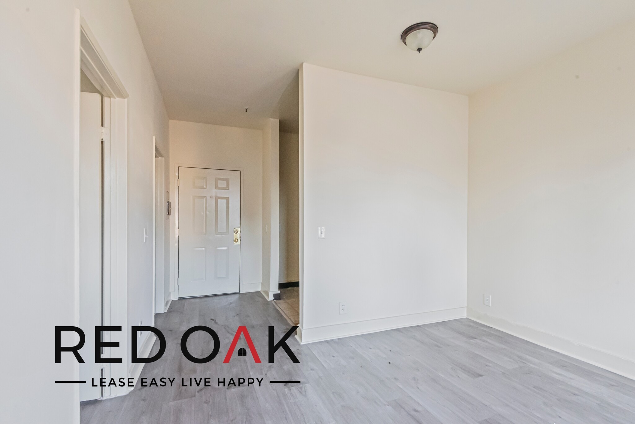 Building Photo - 537 S Kenmore Ave