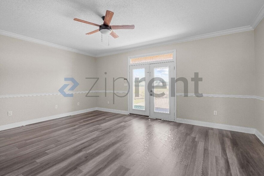 Building Photo - Unit 1418
