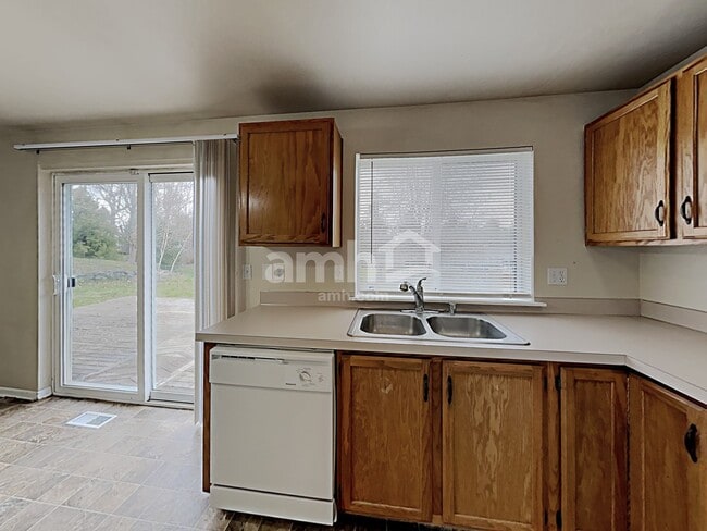 Building Photo - 810 131st Street Ct E