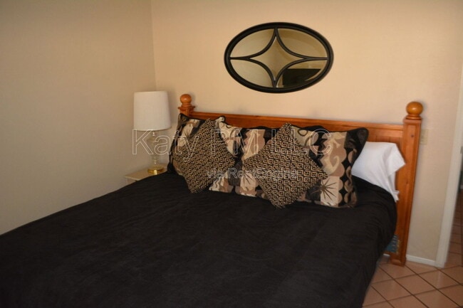 Building Photo - 14405 W Greystone Dr